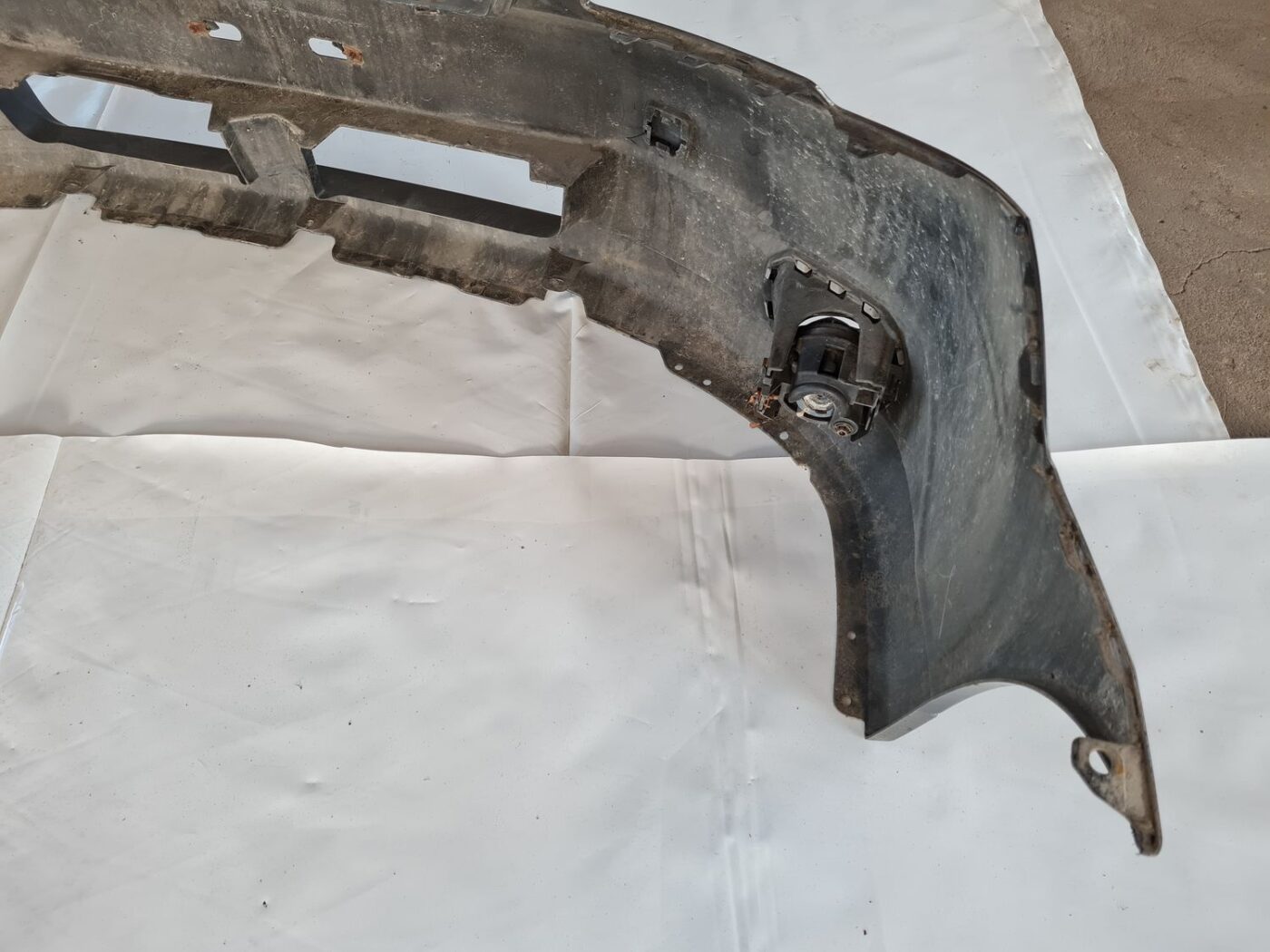 Priekšējais buferis priekš SUBARU LEGACY 2010 3 Priekšējais buferis priekš SUBARU LEGACY 2010