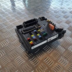 Drošinātāju bloks priekš VOLVO V70 2006