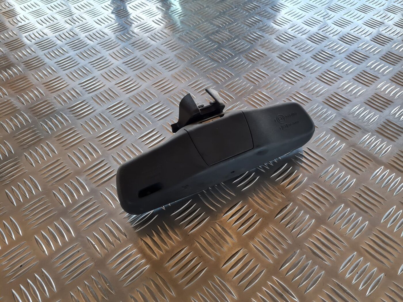 Salona atpakaļskata spogulis priekš VOLVO V70 2006 3 Salona atpakaļskata spogulis priekš VOLVO V70 2006