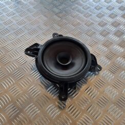 Durvju skaļrunis, apakšā priekš VOLVO V70 2006