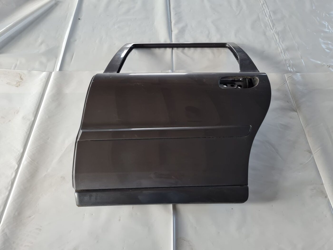 Aizmugurējās kreisās durvis priekš VOLVO V70 2006