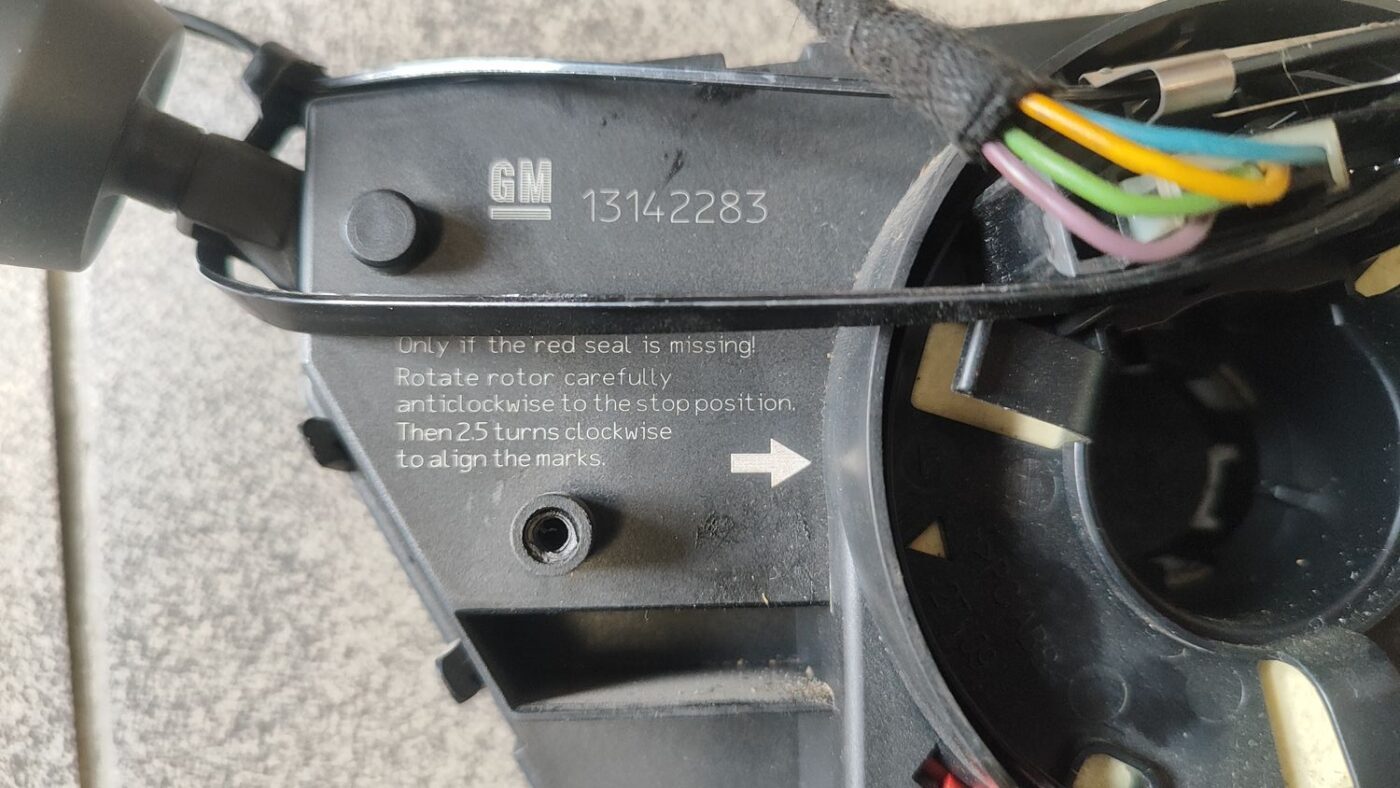 Stūres statnes slēdzis priekš OPEL CORSA 2007 6 Stūres statnes slēdzis priekš OPEL CORSA 2007