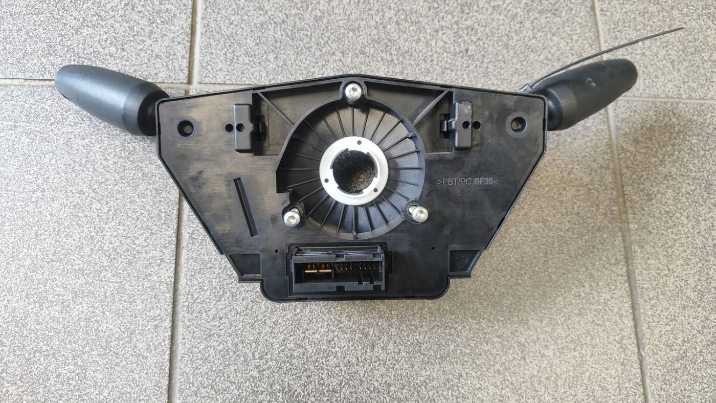 Stūres statnes slēdzis priekš OPEL CORSA 2007 5 Stūres statnes slēdzis priekš OPEL CORSA 2007