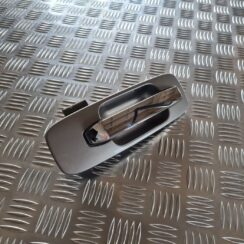 Aizmugurējāis labais durvju rokturis priekš NISSAN X-TRAIL 2002