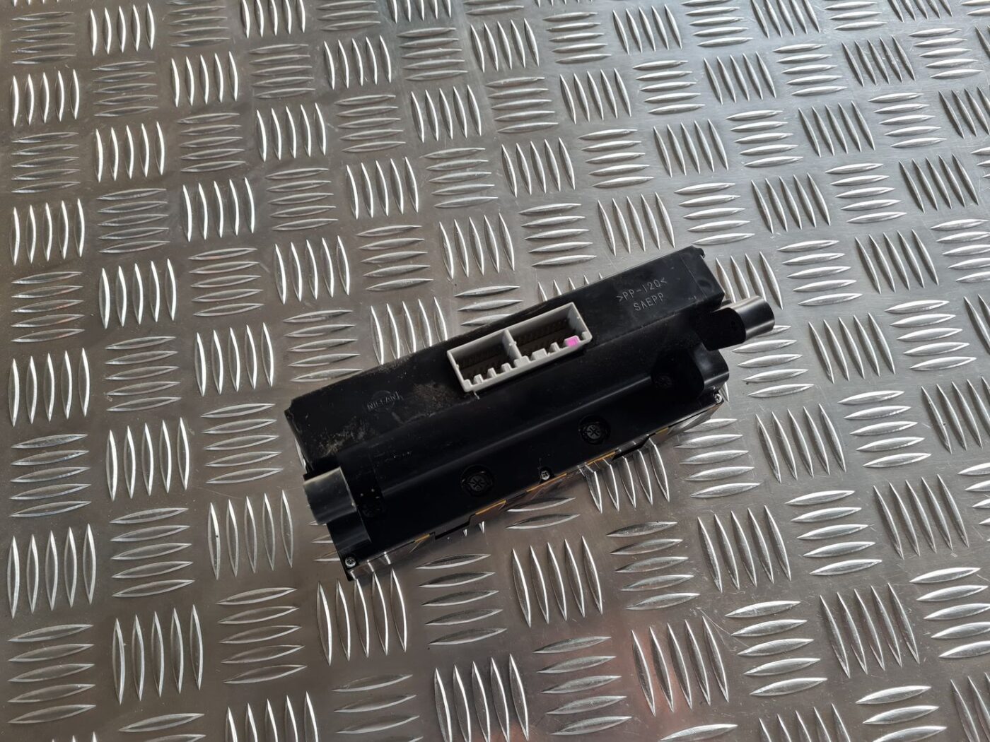 Klimata kontroles bloks priekš NISSAN X-TRAIL 2002 3 Klimata kontroles bloks priekš NISSAN X-TRAIL 2002