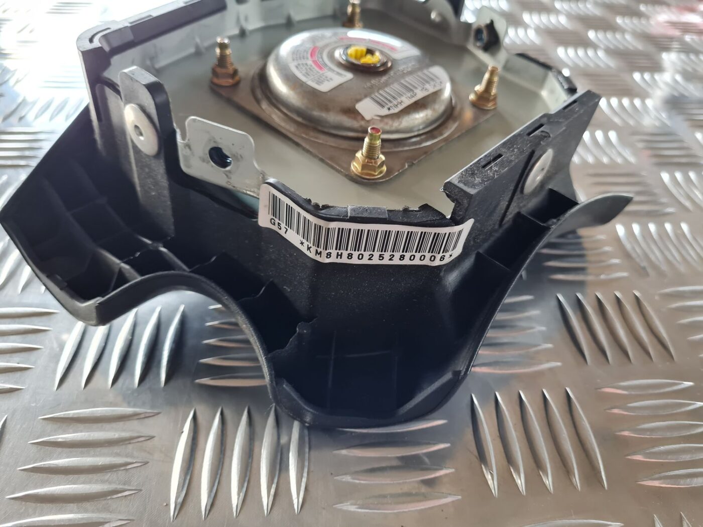 Stūres drošības spilvens priekš NISSAN X-TRAIL 2002 3 Stūres drošības spilvens priekš NISSAN X-TRAIL 2002