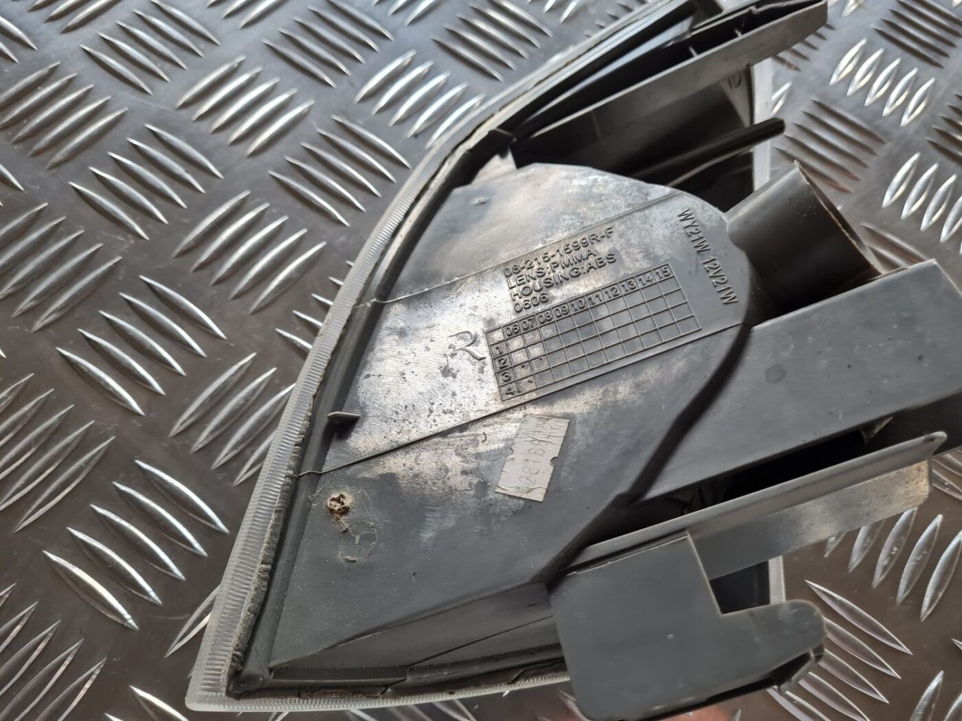 Pagrieziena signala lukturis priekš NISSAN X-TRAIL 2002 3 Pagrieziena signala lukturis priekš NISSAN X-TRAIL 2002