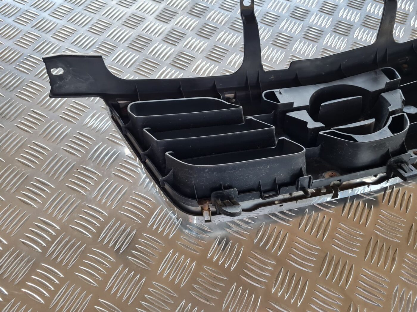 Bufera reste priekš NISSAN X-TRAIL 2002 3 Bufera reste priekš NISSAN X-TRAIL 2002