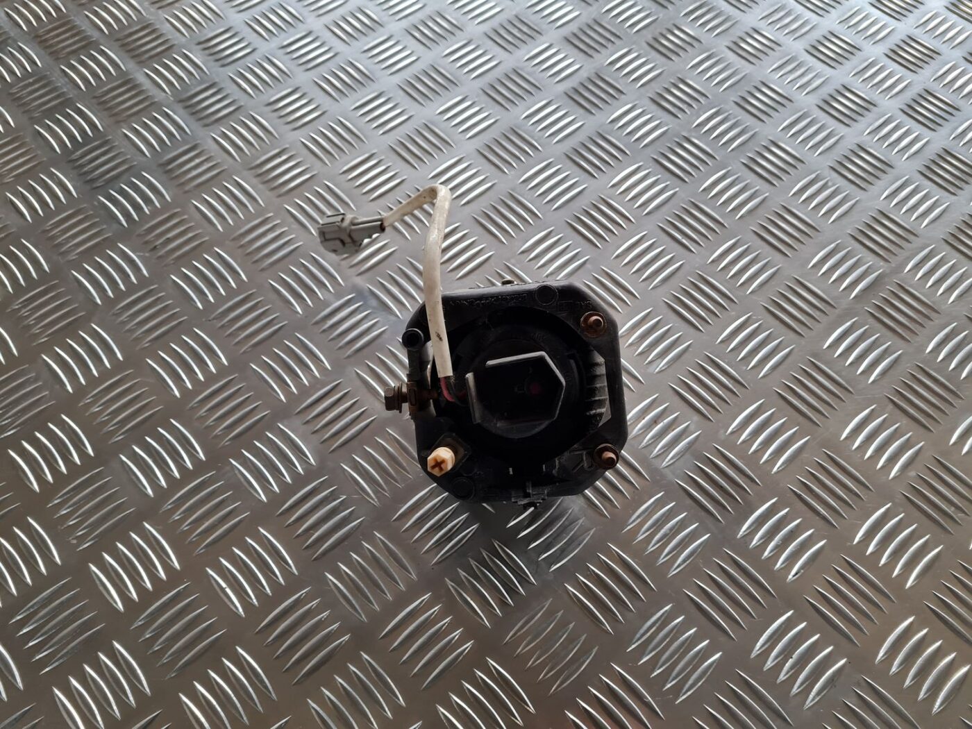 Miglas lukturis priekšā labajā pusē priekš NISSAN X-TRAIL 2002 4 Miglas lukturis priekšā labajā pusē priekš NISSAN X-TRAIL 2002