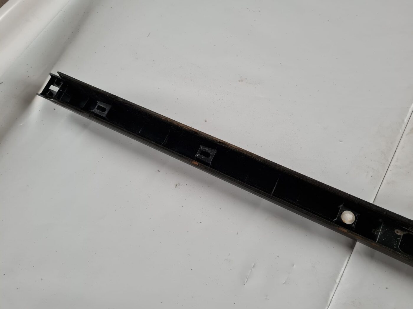 Jumta reliņi priekš NISSAN X-TRAIL 2002 3 Jumta reliņi priekš NISSAN X-TRAIL 2002