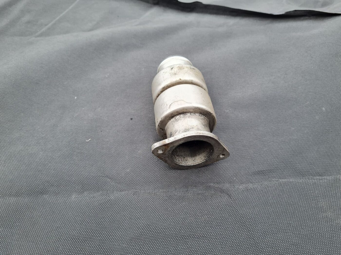 Interkulera caurule priekš FORD C-MAX 2011 2 Interkulera caurule priekš FORD C-MAX 2011