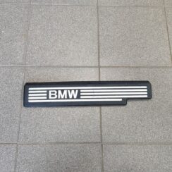 Dzinēja dekoratīva vāka daļa priekš BMW 525 E60 2006 OLIVE