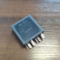 Vējstikla tīrīšanas mehānisma releja priekš VW PASSAT 2003 UNIVERSAL BLUE