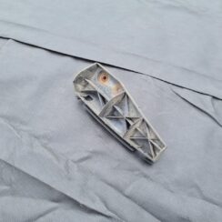 Aizmugurējā spārna un bufera stiprinājums priekš TOYOTA COROLLA VERSO 2005