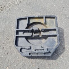 Bagāžnieka nodalījuma instrumentu ieliktnis priekš TOYOTA AVENSIS 2012