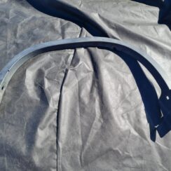 Aizmugurēja spārna uzlika (moldings) priekš NISSAN X-TRAIL 2008