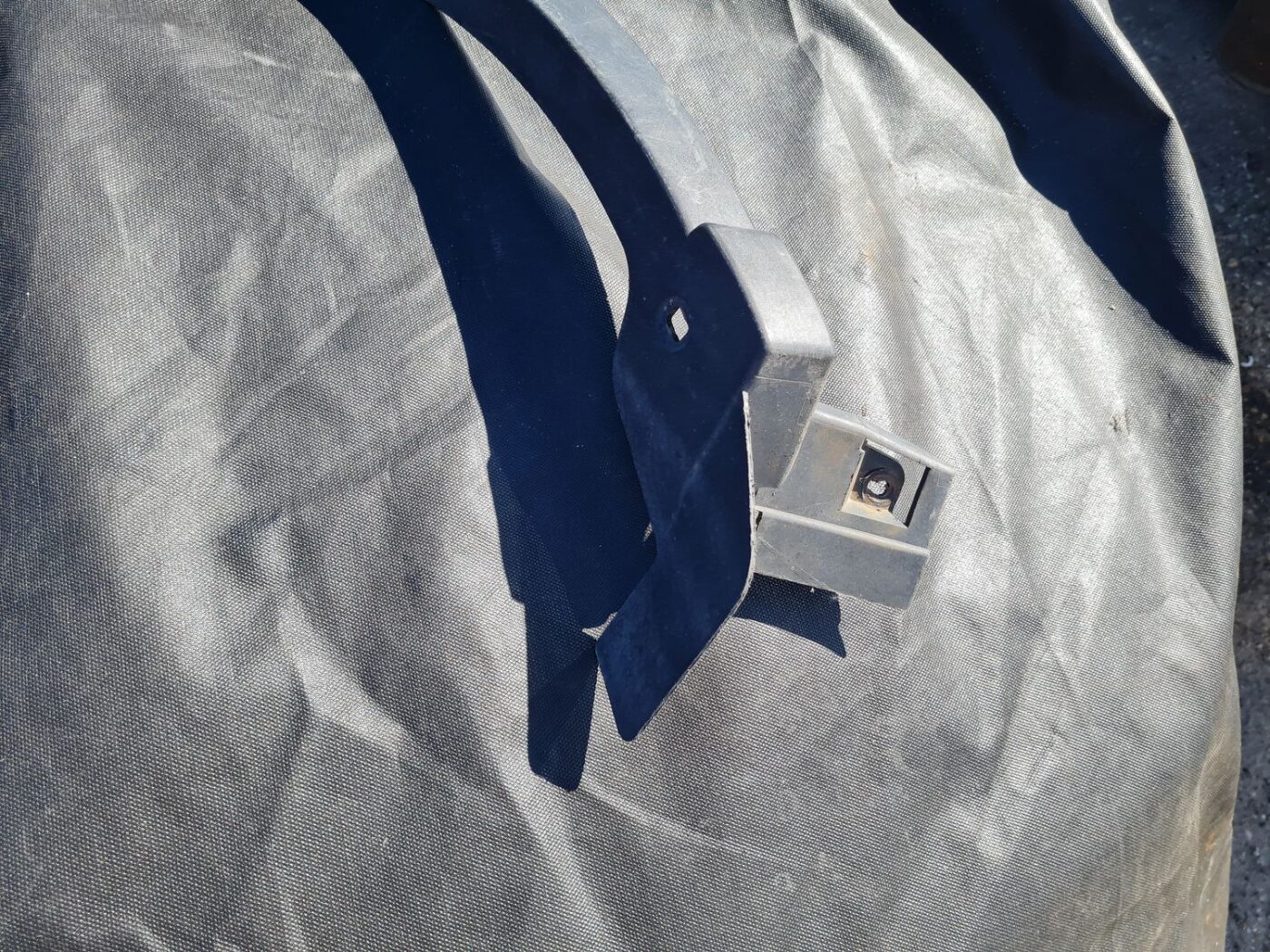 Aizmugurēja spārna uzlika (moldings) priekš NISSAN X-TRAIL 2008 2 Aizmugurēja spārna uzlika (moldings) priekš NISSAN X-TRAIL 2008