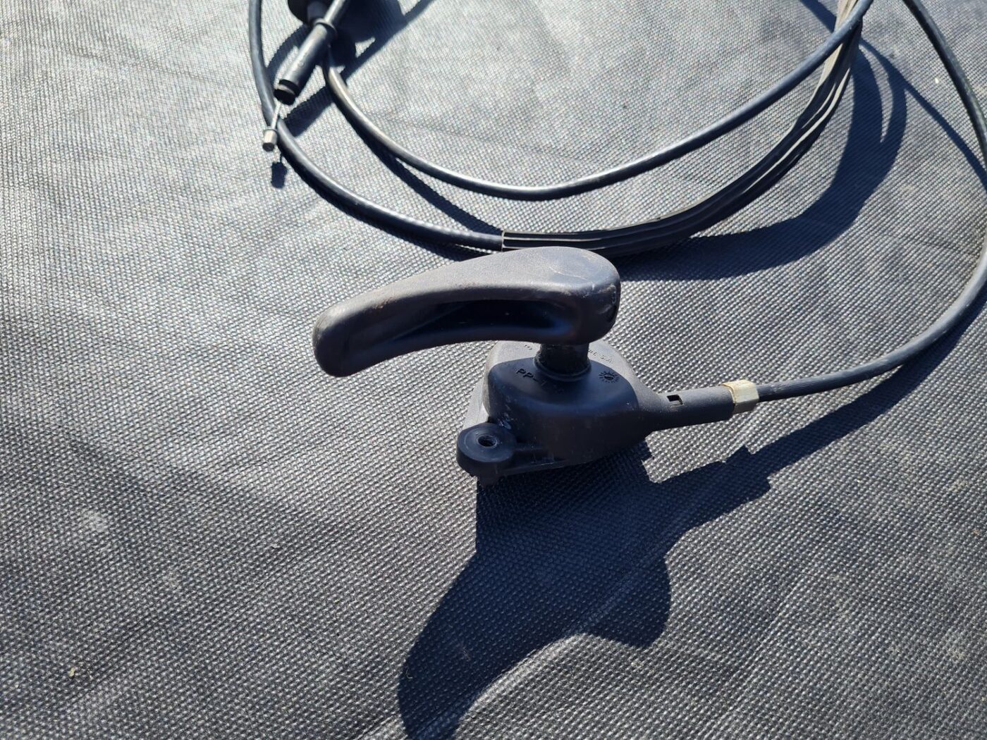 Pārsega atveršanas rokturis salonā priekš RENAULT ESPACE IV 2006