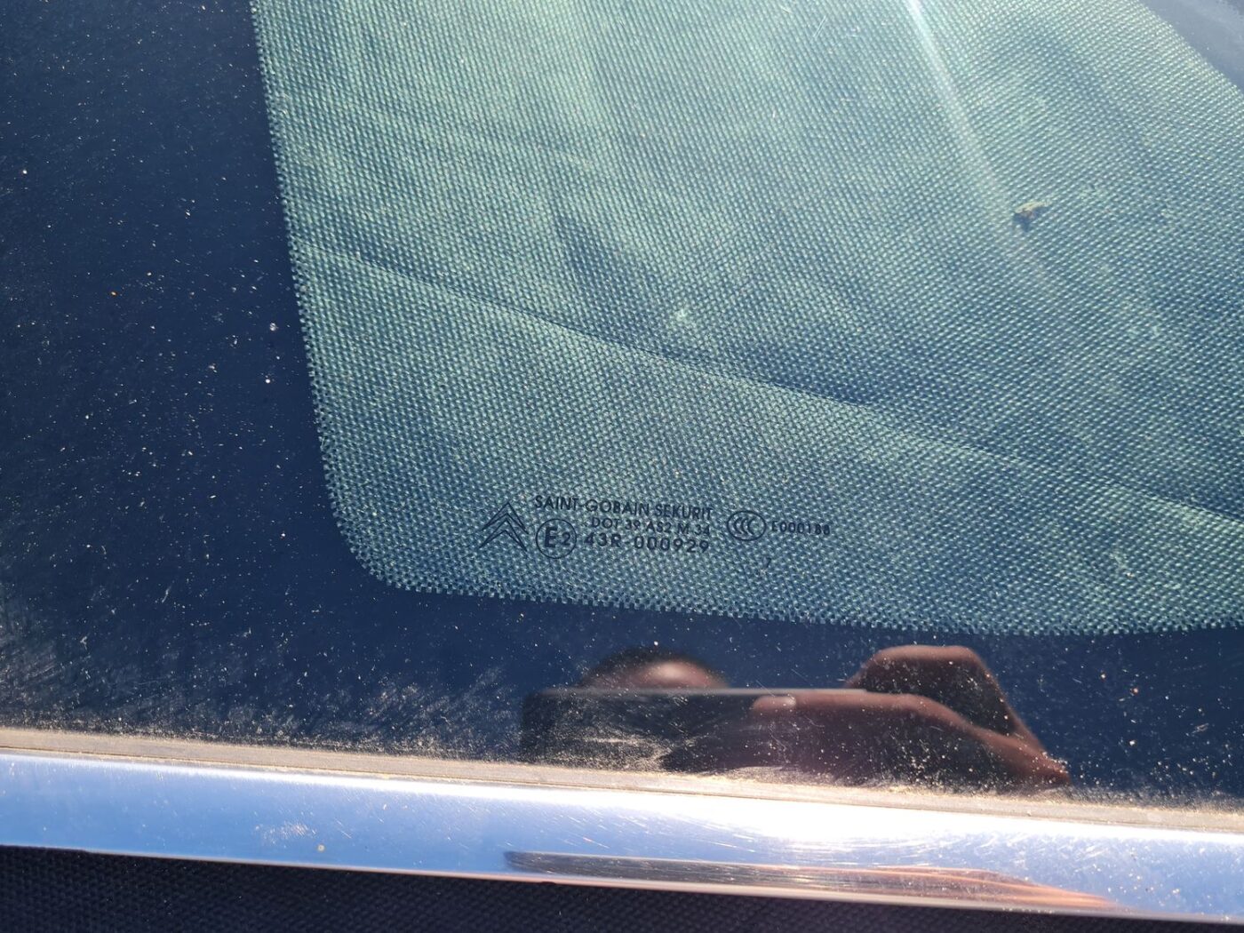 Aizmugurējais kreisais sānu stikls priekš CITROEN PICASSO 2007