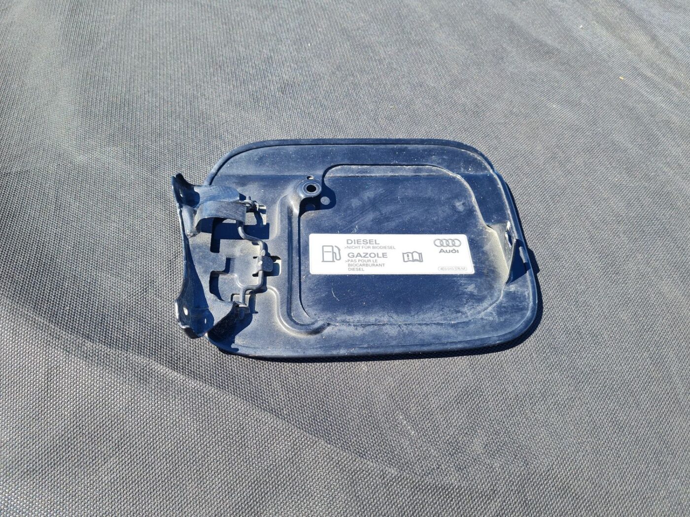 Degvielas tvertnes vāks priekš AUDI A4 2008 AVANT 2 Degvielas tvertnes vāks priekš AUDI A4 2008 AVANT