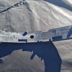 Priekšēja bufera putuplasts priekš BMW 525 E60 2006 BLACK