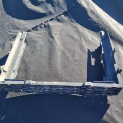 Priekšējā radiatora rāmis priekš BMW 525 E60 2006 BLACK