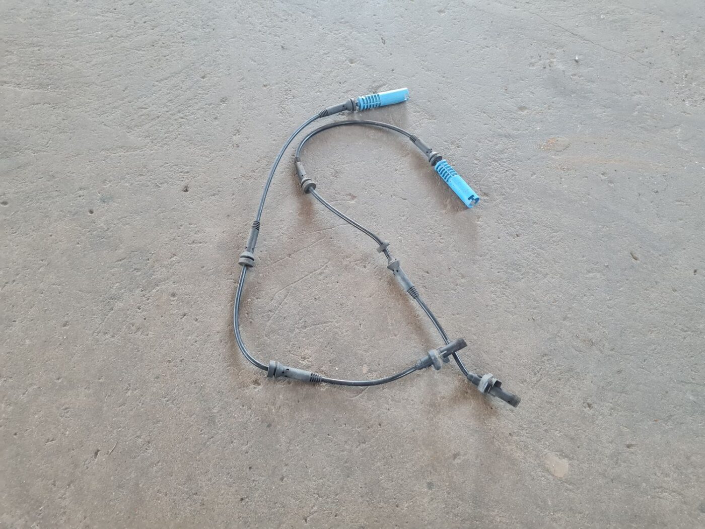 ABS devējs priekš BMW 525D E61 2007 TOURING BLACK 1 ABS devējs priekš BMW 525D E61 2007 TOURING BLACK