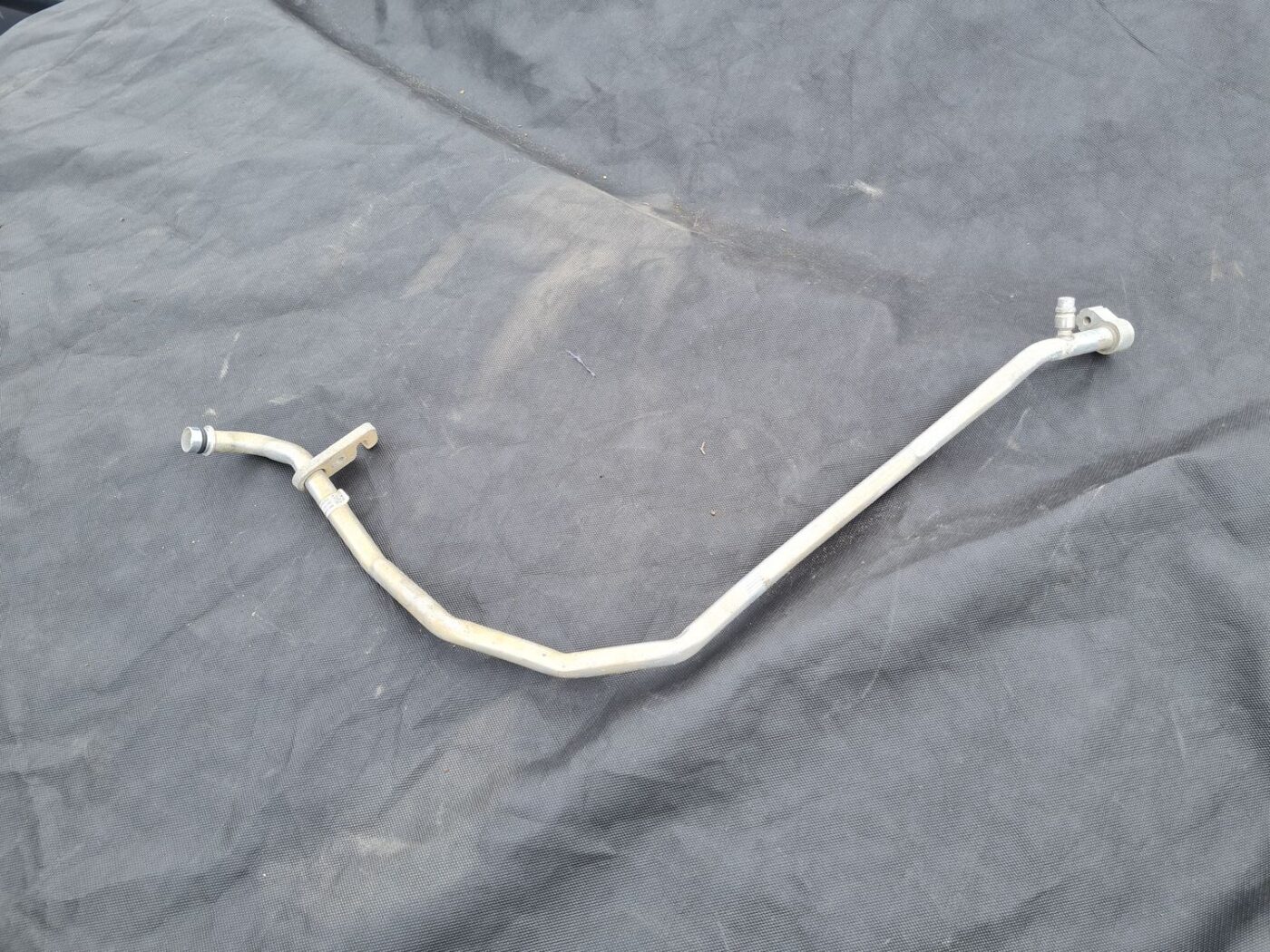 Gaisa kondicioniera galvenā caurule priekš TOYOTA AVENSIS 2008 1 Gaisa kondicioniera galvenā caurule priekš TOYOTA AVENSIS 2008