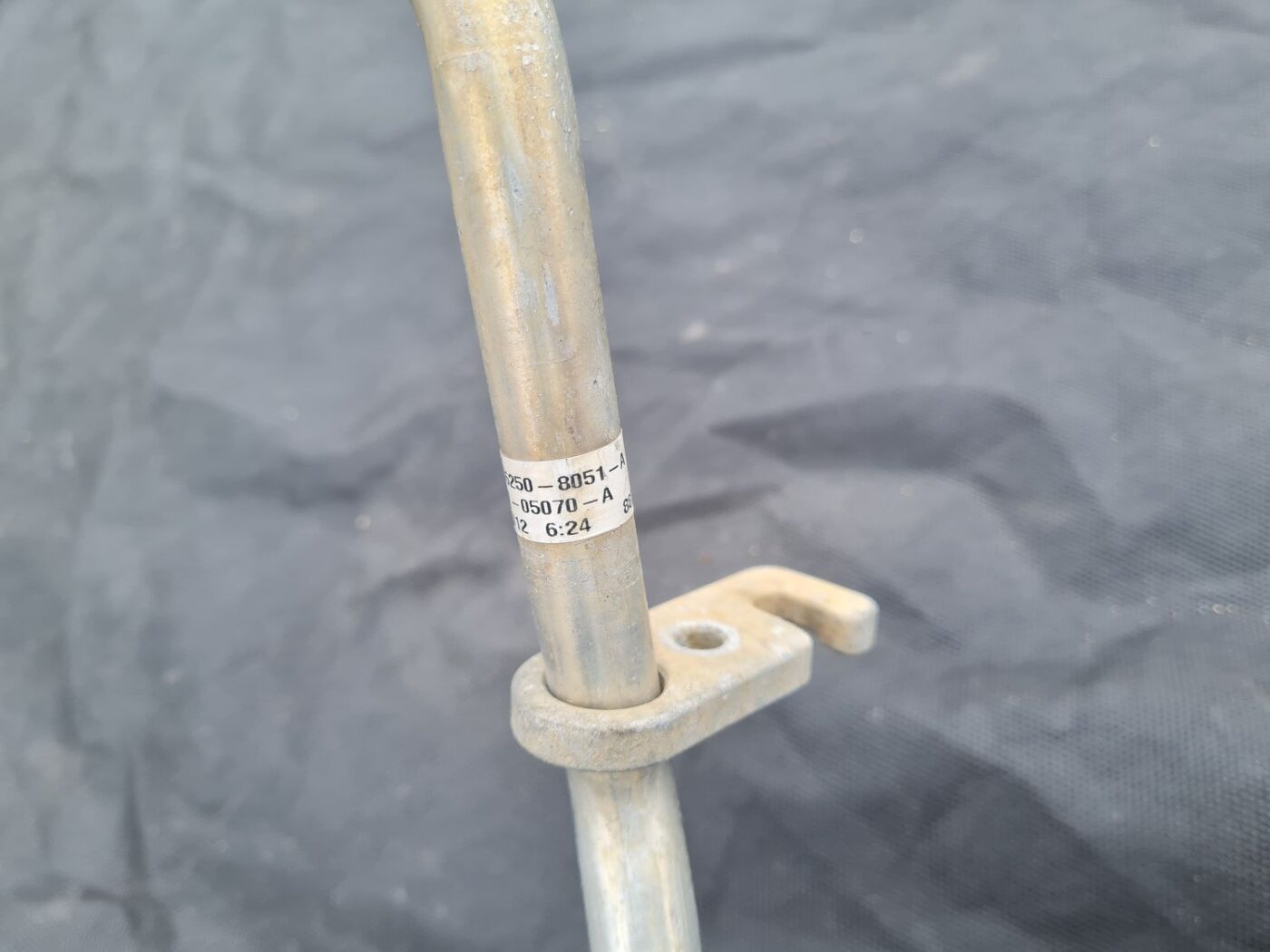 Gaisa kondicioniera galvenā caurule priekš TOYOTA AVENSIS 2008 4 Gaisa kondicioniera galvenā caurule priekš TOYOTA AVENSIS 2008