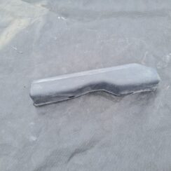 Drošinātāju kārbas korpusa vāks priekš TOYOTA AVENSIS 2008