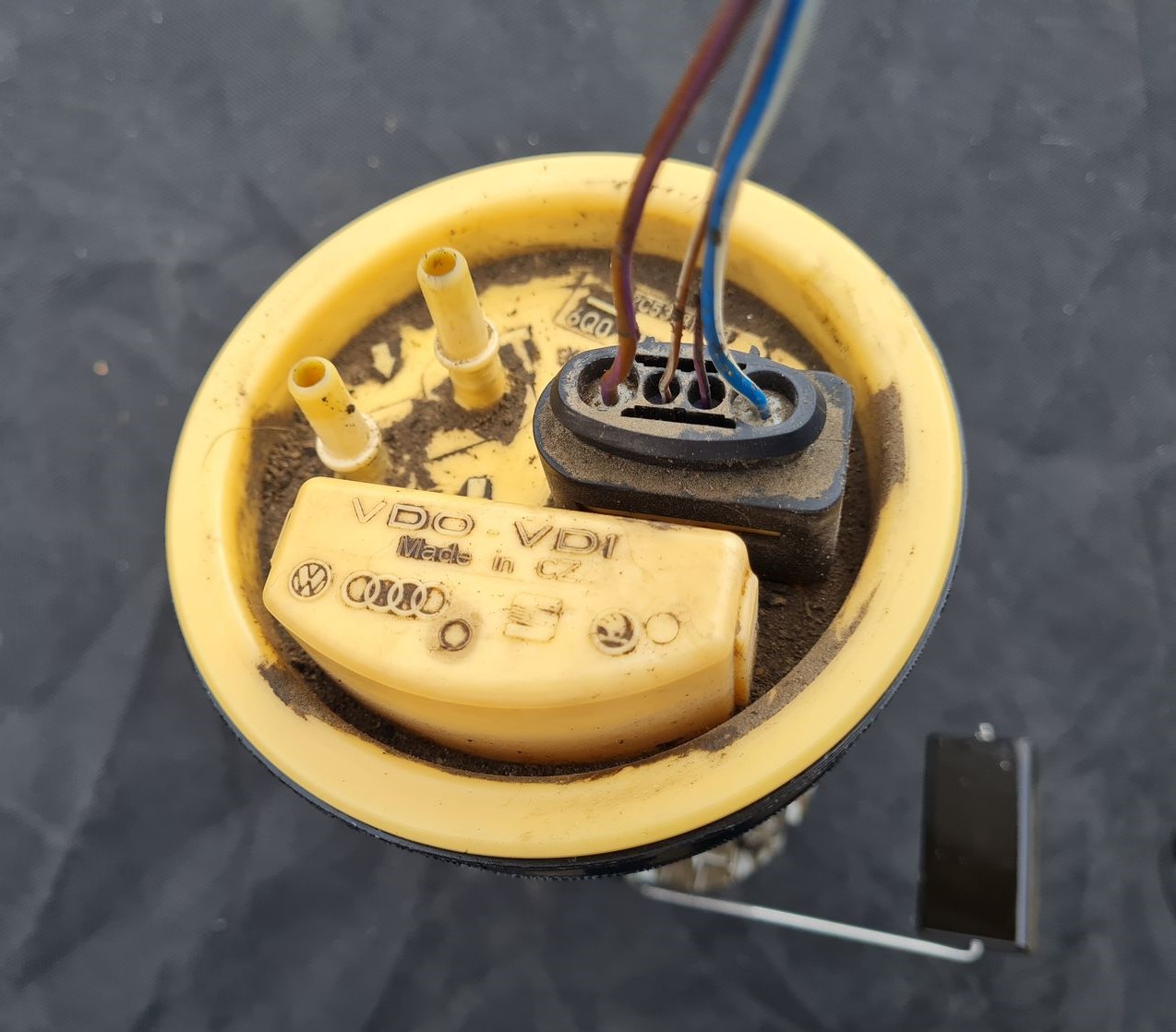 Degvielas tvertnes sūknis priekš VW POLO 2008 4 Degvielas tvertnes sūknis priekš VW POLO 2008