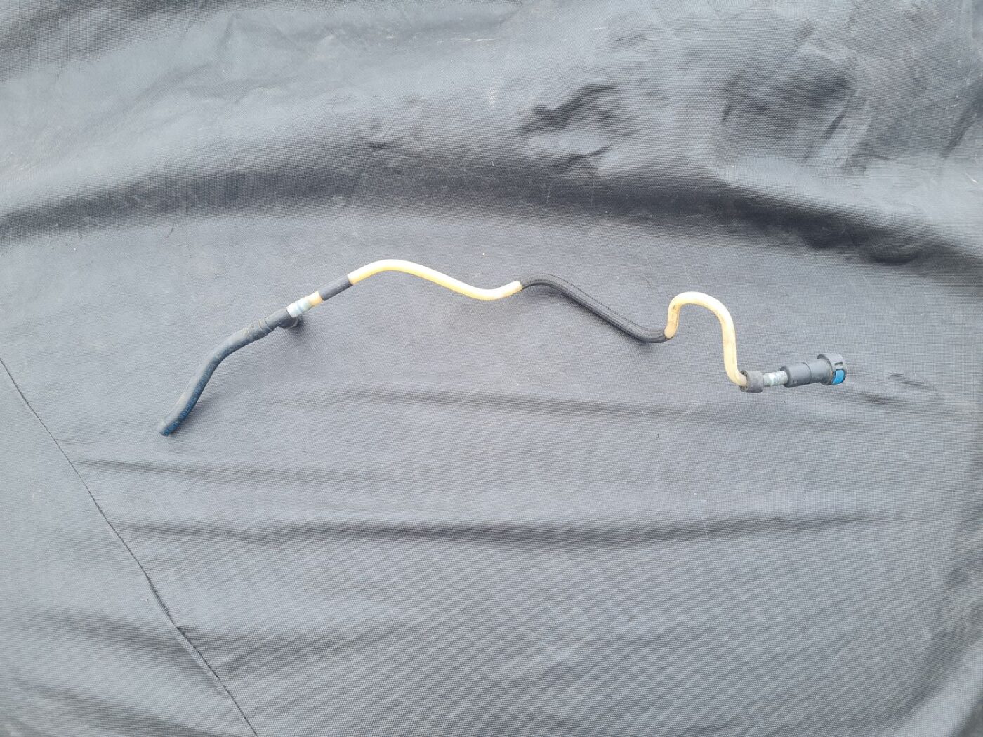 Degvielas caurule priekš BMW 330D E91 2008 TOURING 1 Degvielas caurule priekš BMW 330D E91 2008 TOURING