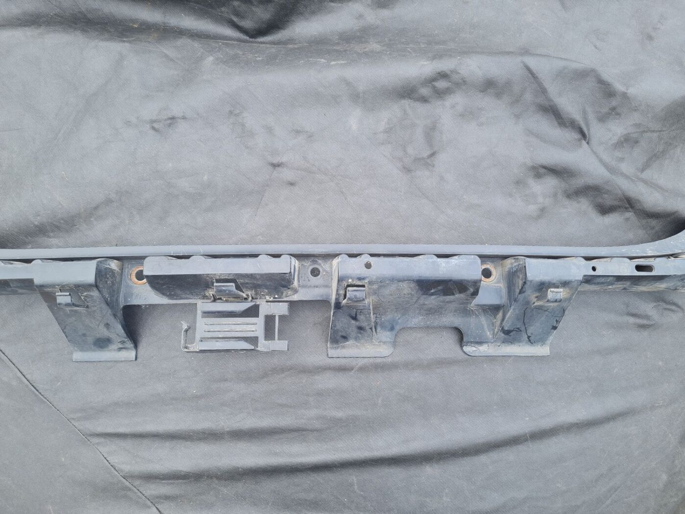 Aizmugurēja bufera kronšteins priekš BMW 330D E91 2008 TOURING