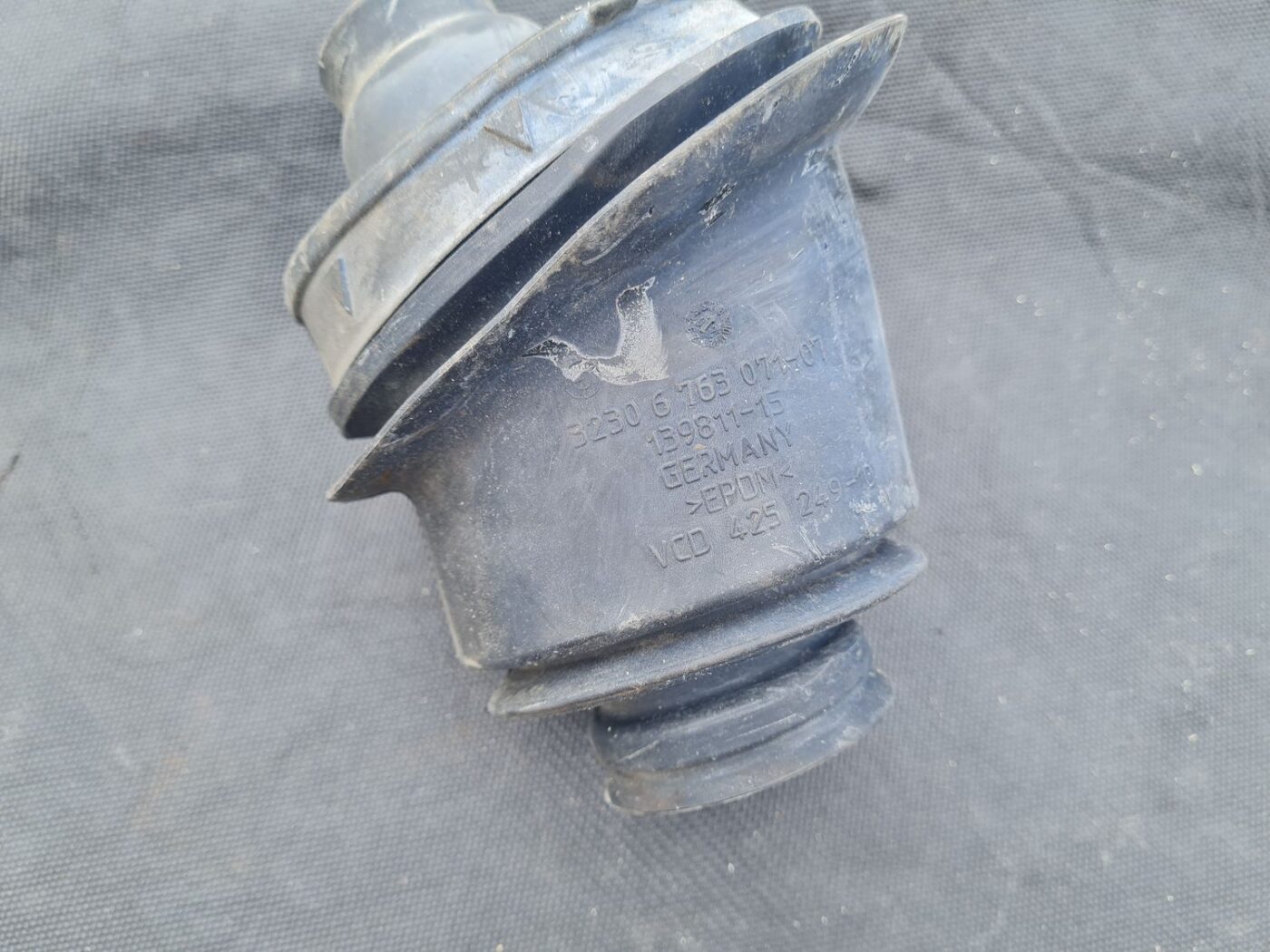 Stūres statnes putekļu aizsargs priekš BMW 330D E91 2008 TOURING