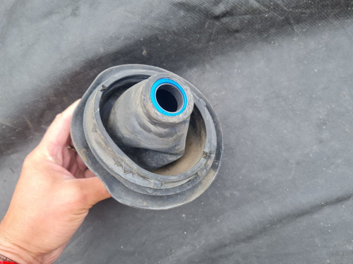 Stūres statnes putekļu aizsargs priekš BMW 330D E91 2008 TOURING