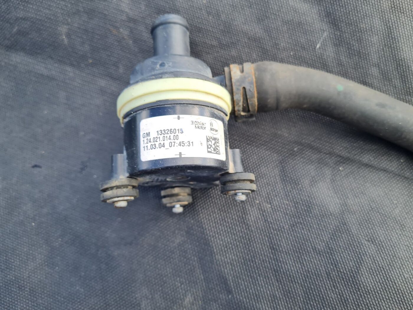 Papildus elektriskais ūdens sūknis priekš OPEL ASTRA J 2011 2 Papildus elektriskais ūdens sūknis priekš OPEL ASTRA J 2011