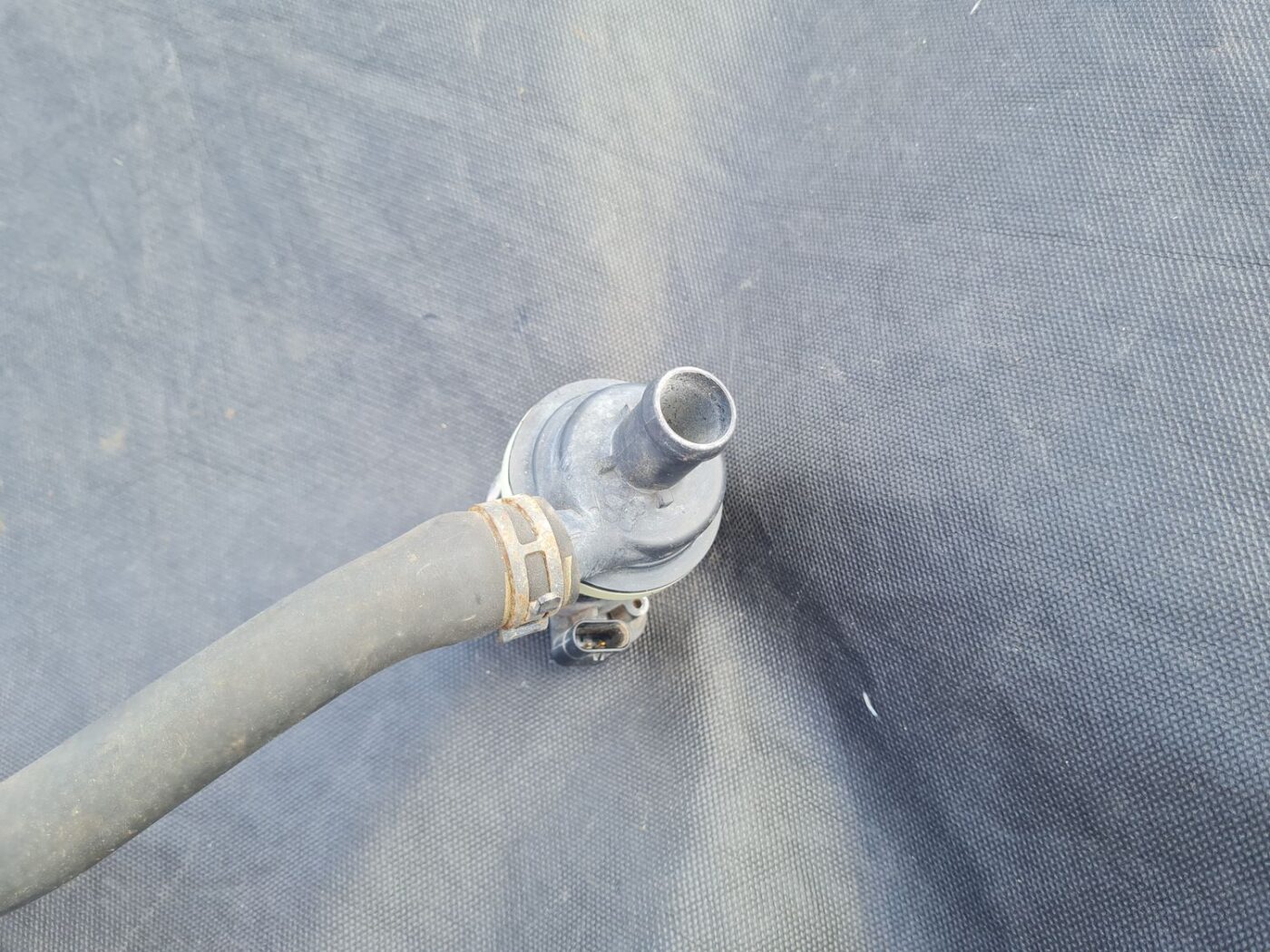 Papildus elektriskais ūdens sūknis priekš OPEL ASTRA J 2011 5 Papildus elektriskais ūdens sūknis priekš OPEL ASTRA J 2011