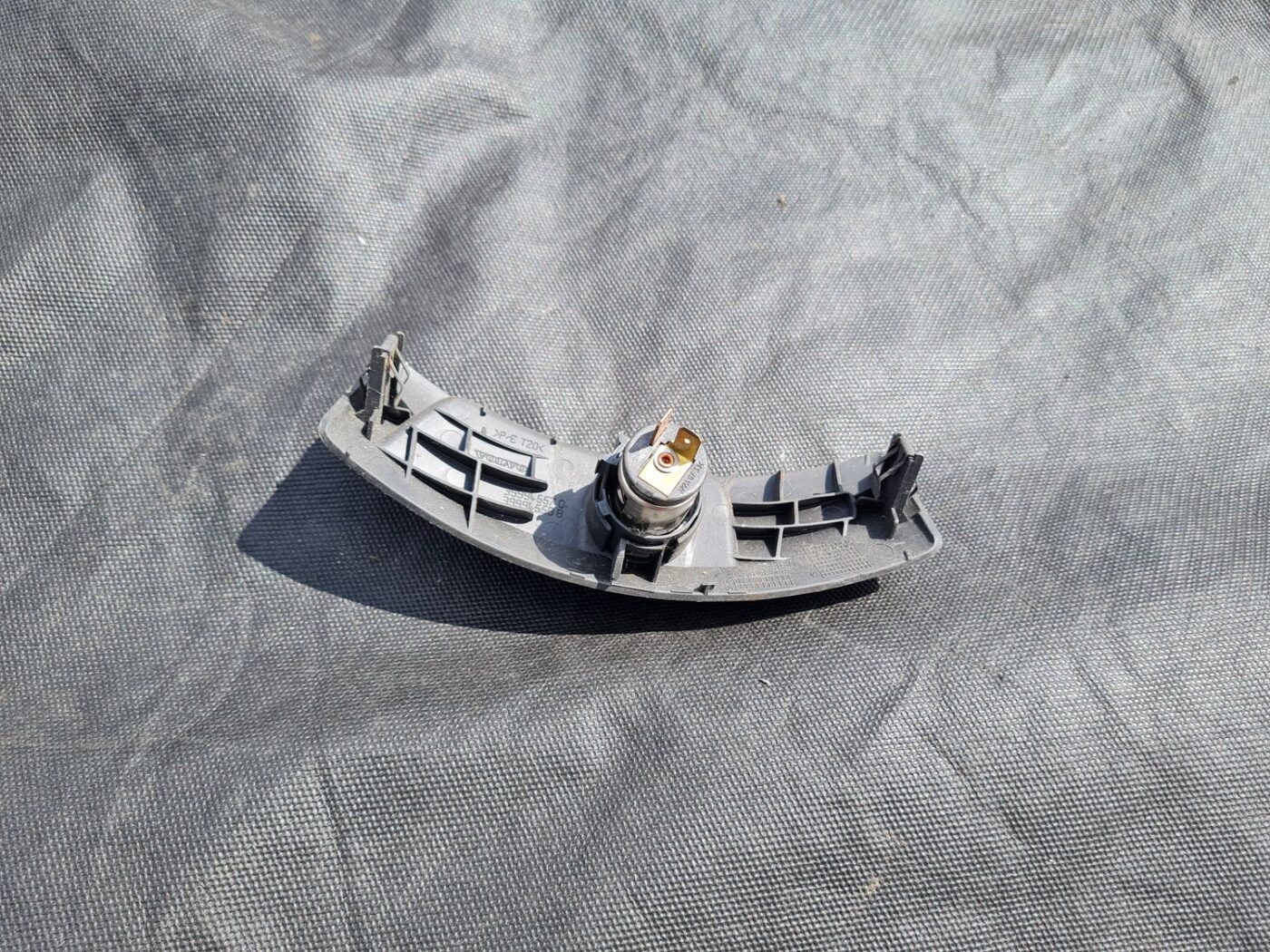 Strāvas kontaktligzda priekš VOLVO C30 2008 TURQUOISE