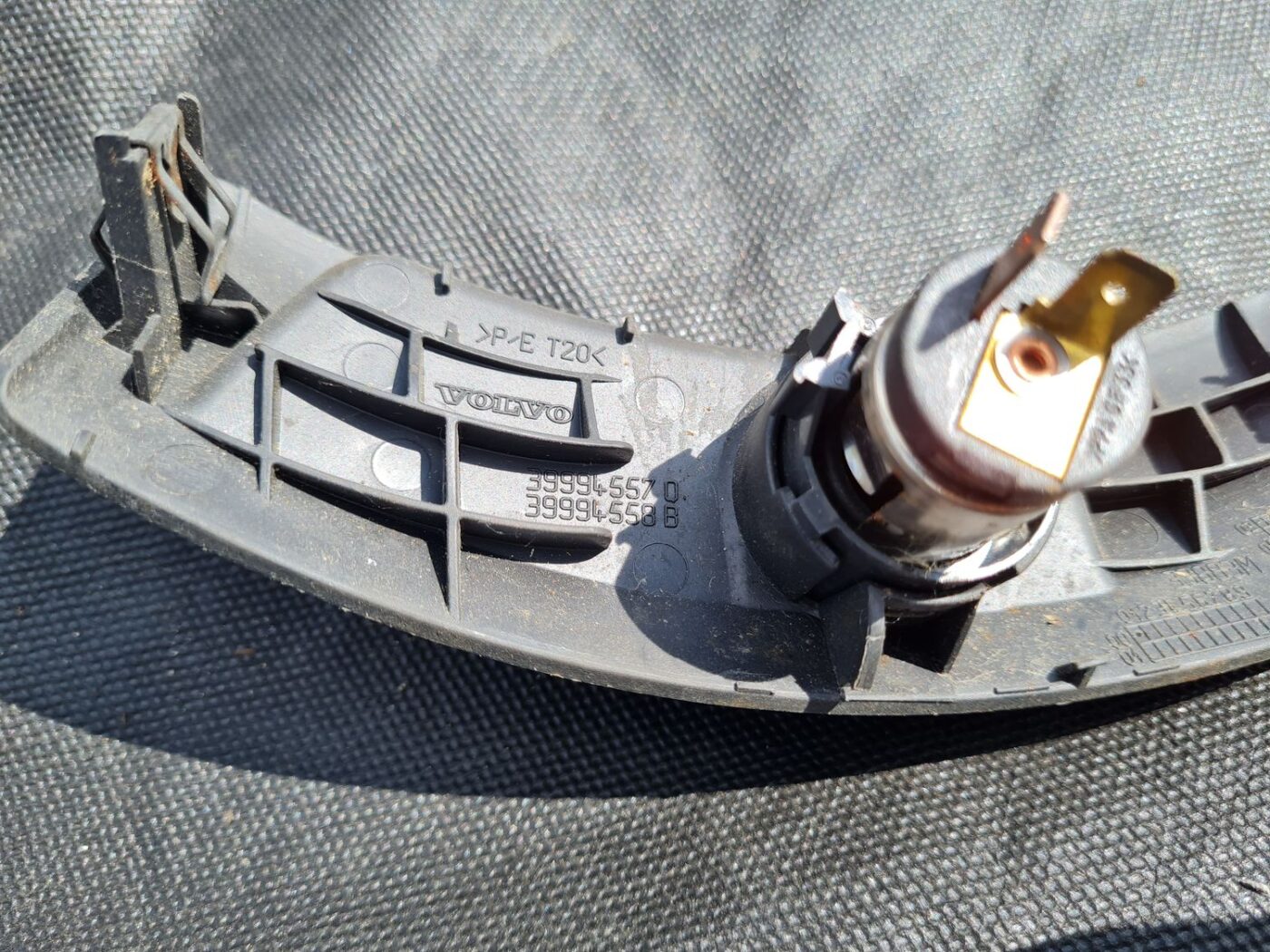 Strāvas kontaktligzda priekš VOLVO C30 2008 TURQUOISE