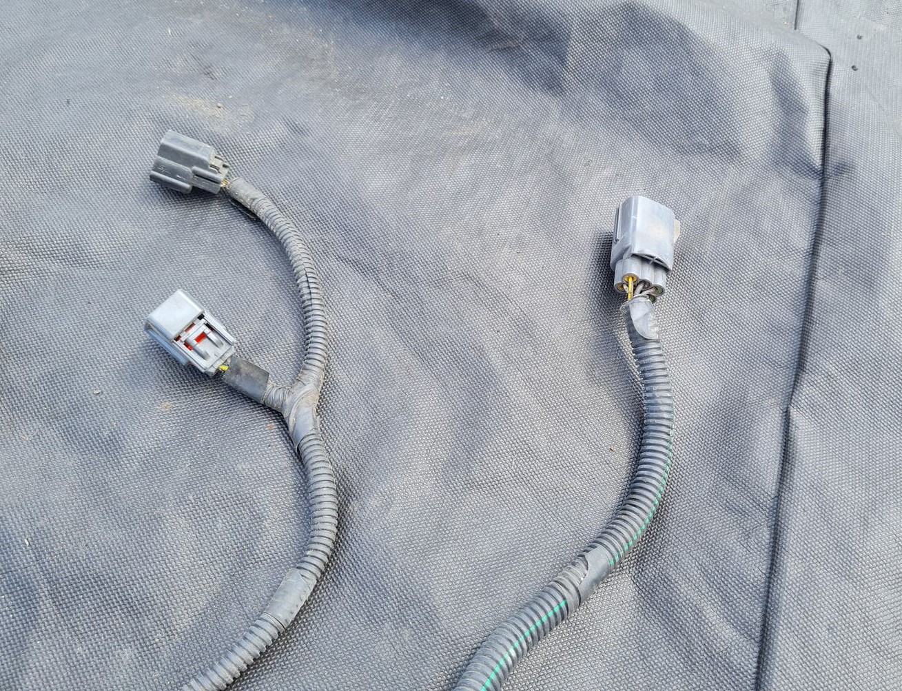 Vējstikla mazgātāja līmeņa sensors priekš VOLVO C30 2008 TURQUOISE 4 Vējstikla mazgātāja līmeņa sensors priekš VOLVO C30 2008 TURQUOISE