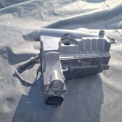 Gaisa filtra korpuss priekš VW GOLF VARIANT 2012