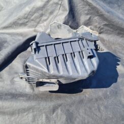 Gaisa filtra korpuss priekš AUDI A4 2003