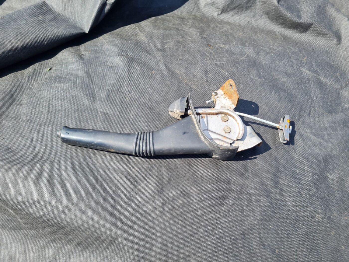 Stāvbremzes svira priekš DACIA LODGY 2014