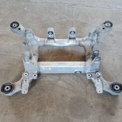 Aizmugurējais tilts/Aizmugurējais šķērsnis priekš BMW 520D F11 2011 TOURING