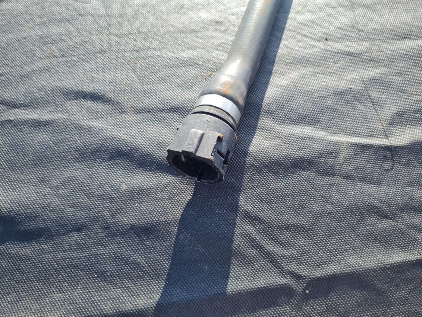 Dzesēšanas caurule priekš BMW 525 E60 2006 OLIVE