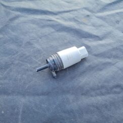 Mazgātāja šķidruma sūknis priekš BMW 525 E60 2006 OLIVE