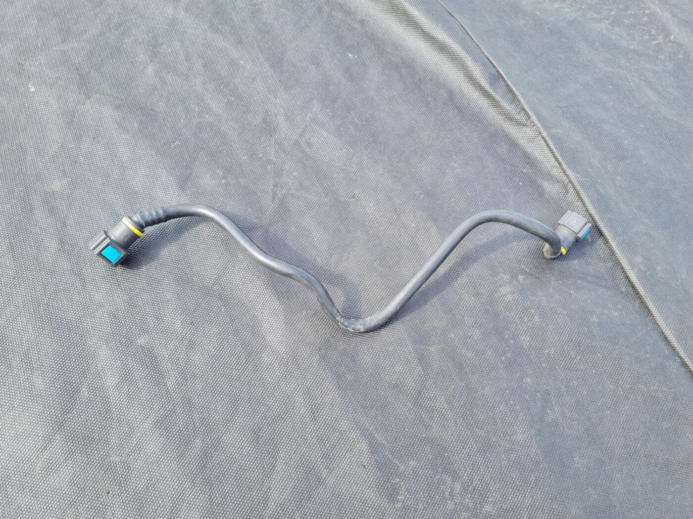 Degvielas caurule priekš RENAULT MEGANE 2011 1 Degvielas caurule priekš RENAULT MEGANE 2011