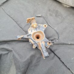 Stūres šarnīrs priekšā pa labi priekš RENAULT MEGANE 2011