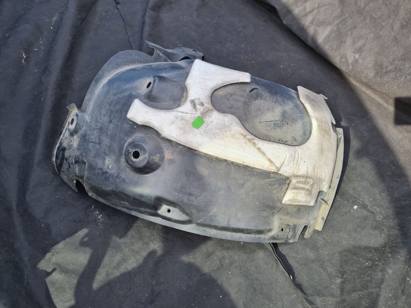 Priekšējais labais paspārns priekš RENAULT MEGANE 2011