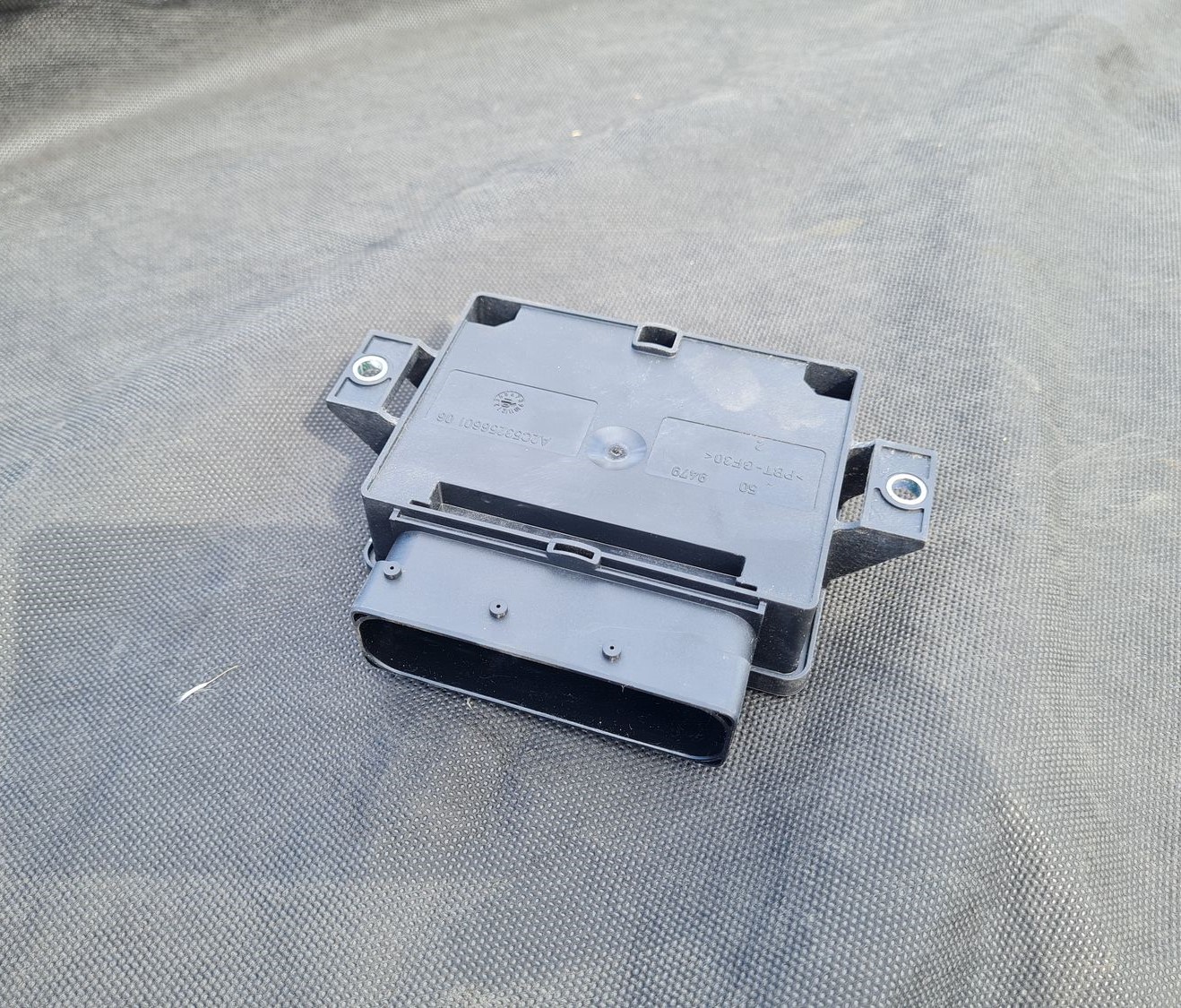 Stāvbremzes vadības bloks priekš RENAULT MEGANE 2011 3 Stāvbremzes vadības bloks priekš RENAULT MEGANE 2011